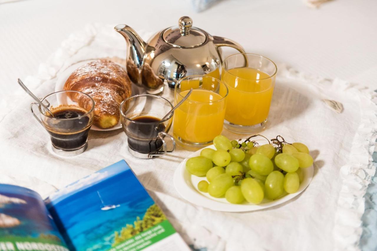 Relais Del Borgo- Domo Hotel Porto San Paolo  Ngoại thất bức ảnh
