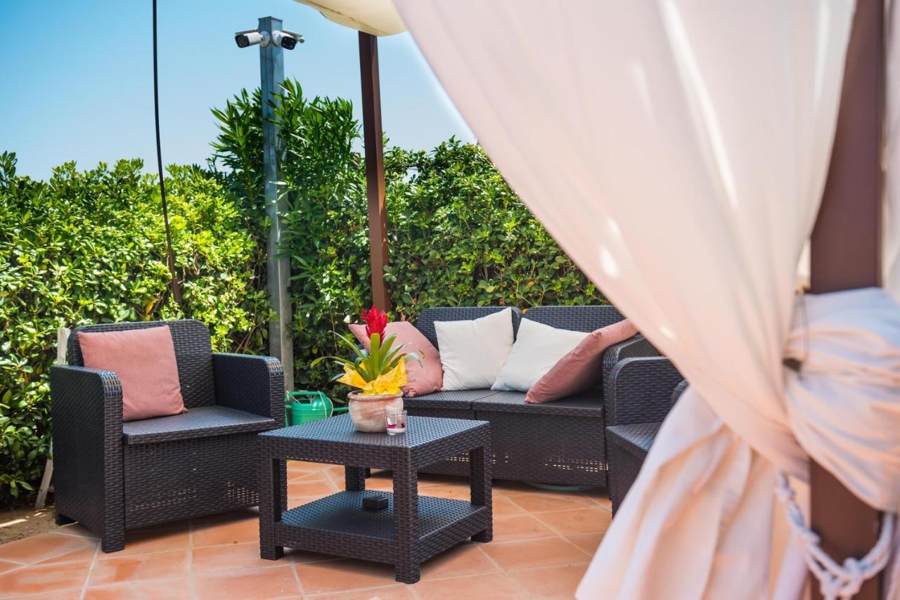 Relais Del Borgo- Domo Hotel Porto San Paolo  Ngoại thất bức ảnh
