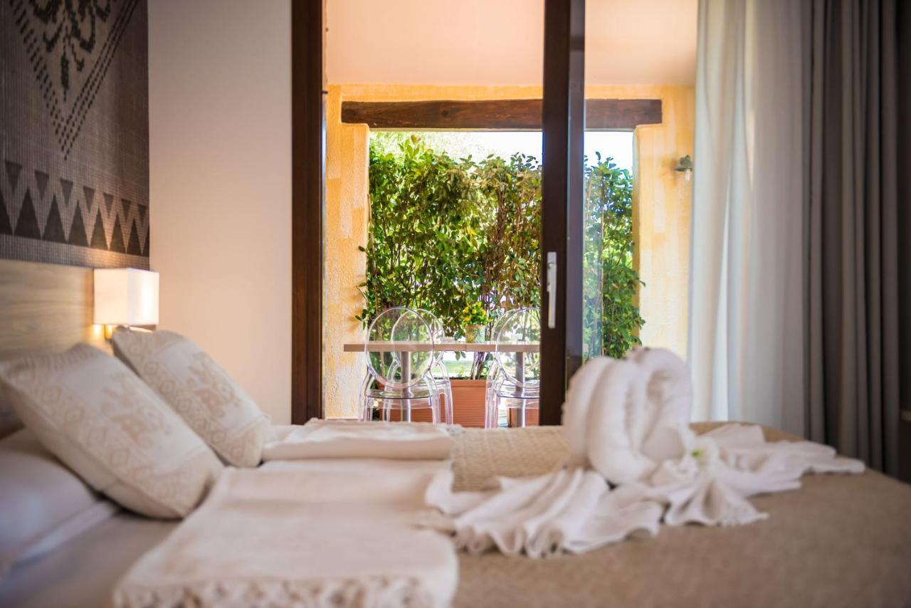 Relais Del Borgo- Domo Hotel Porto San Paolo  Ngoại thất bức ảnh