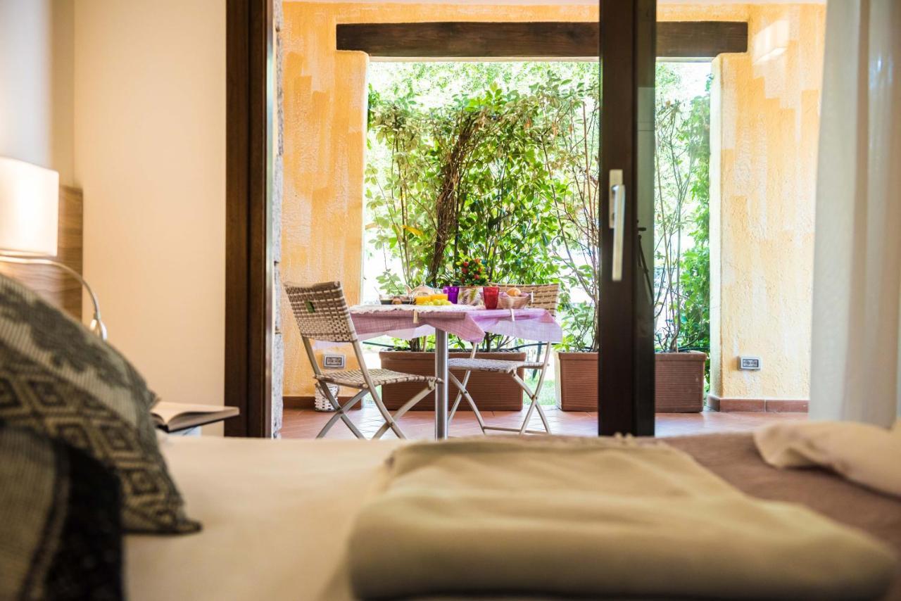 Relais Del Borgo- Domo Hotel Porto San Paolo  Ngoại thất bức ảnh