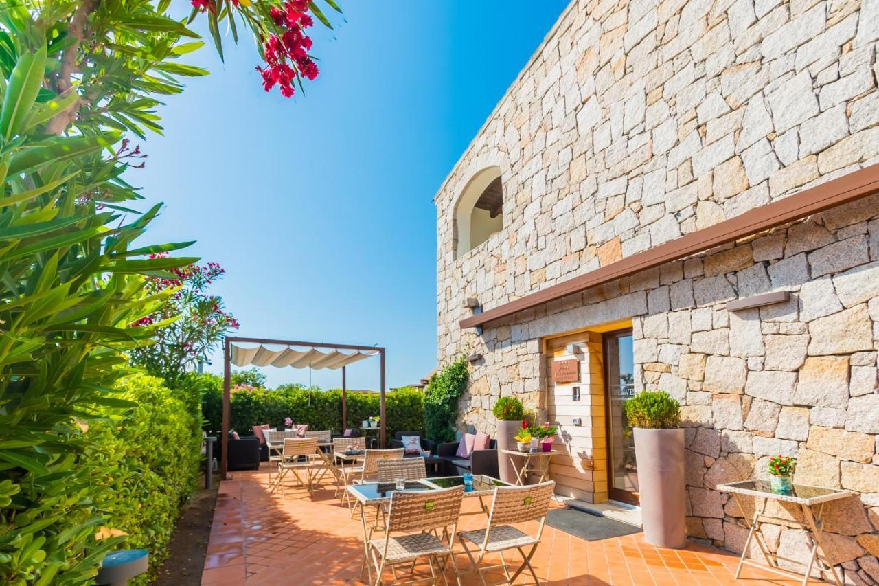 Relais Del Borgo- Domo Hotel Porto San Paolo  Ngoại thất bức ảnh