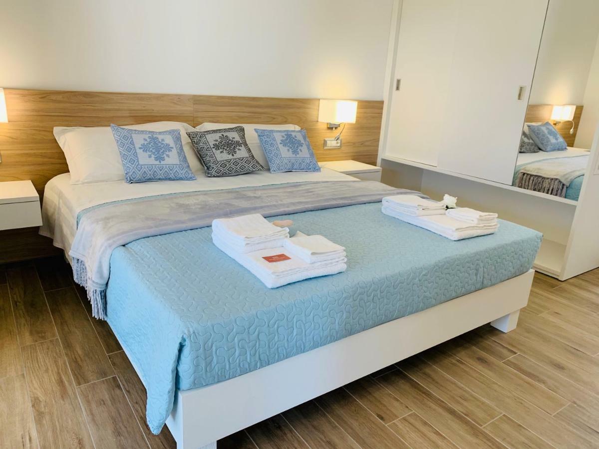 Relais Del Borgo- Domo Hotel Porto San Paolo  Ngoại thất bức ảnh
