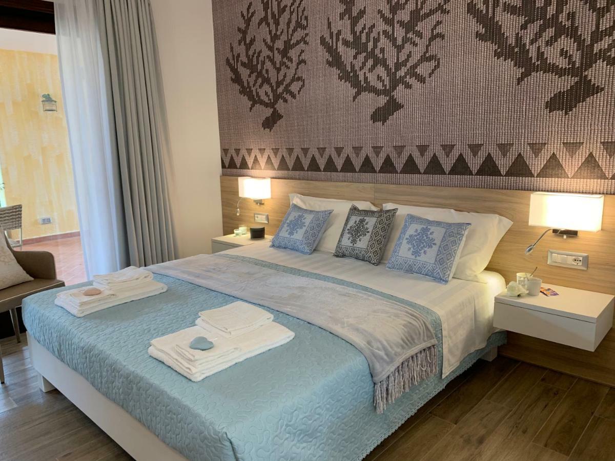 Relais Del Borgo- Domo Hotel Porto San Paolo  Ngoại thất bức ảnh