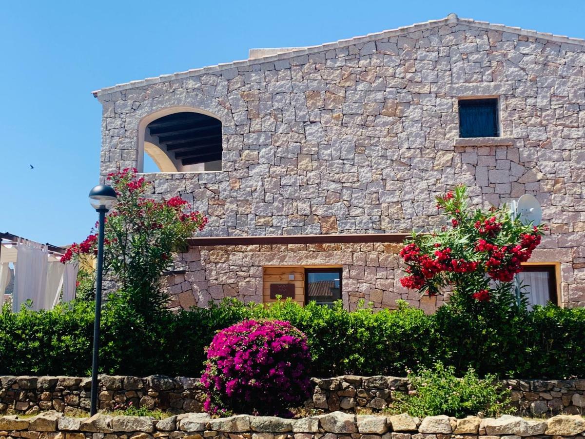 Relais Del Borgo- Domo Hotel Porto San Paolo  Ngoại thất bức ảnh